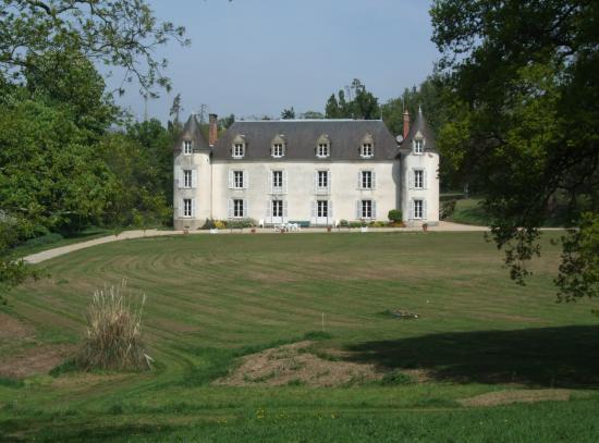 Château de la Ville-Huë